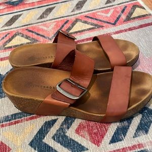 Lolasabbia platform slides.  Eric Michael